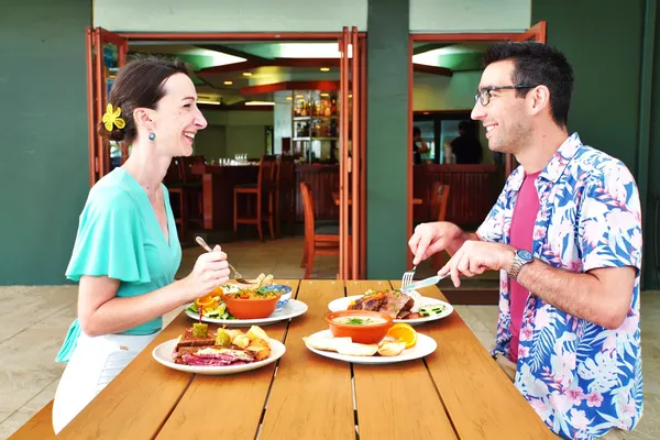 Sadies Goat Island Cafe Food Restaurant Couple CREDIT AmericanSamoaPocketGuide.com