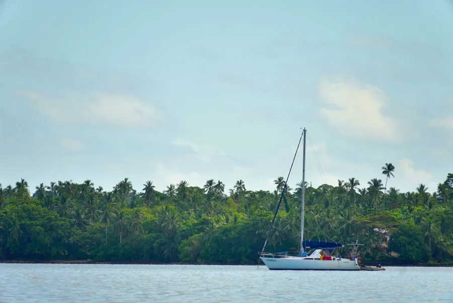 Sailing Yacht SEB CREDIT WallisandFutunaPocketGuide.com