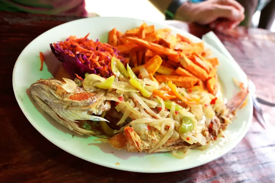 Santo Sandbar Food CUNL CREDIT VanuatuPocketGuide.com