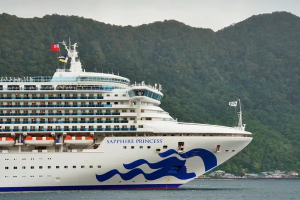 Sapphire Princess Cruises CREDIT AmericanSamoaPocketGuide.com