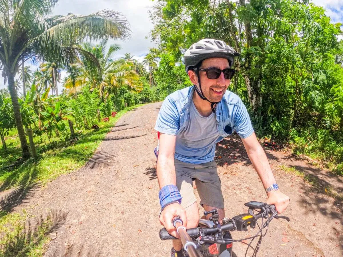 Selfie Cycle Robin Bike MUST CREDIT samoapocketguide.com