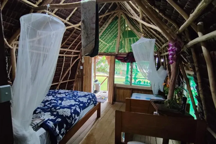 Serenity Treehouse and Beach Bungalows