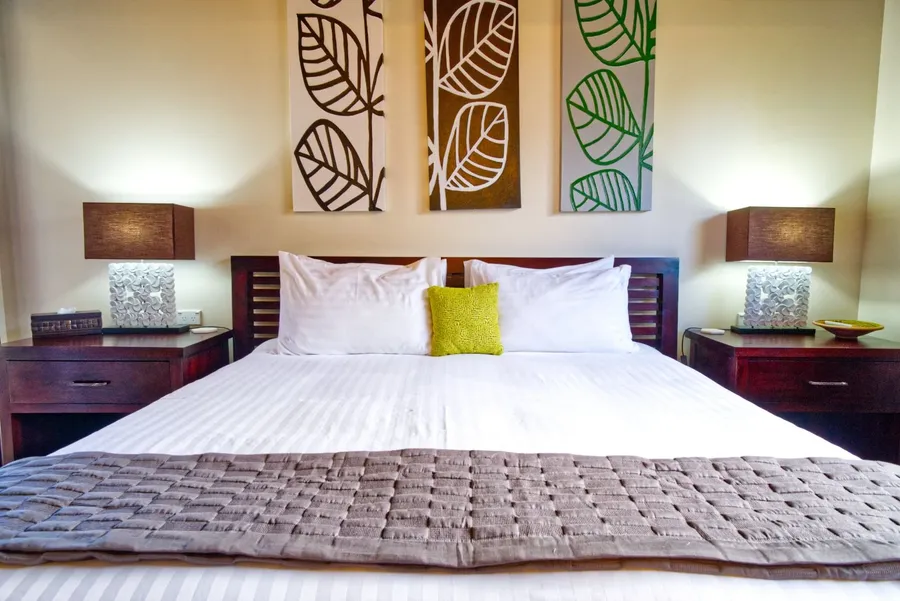 Serenity Villas Laura Moso Outfit (8) CREDIT CookIslandsPocketGuide.com