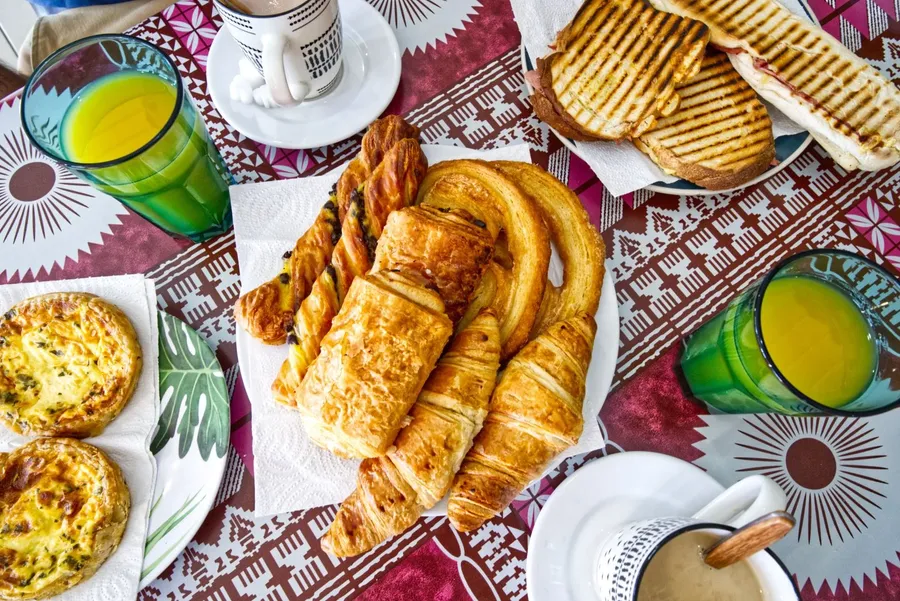 Snack Ugatai Food Breakfast Croissant Pain (3) CREDIT WallisandFutunaPocketGuide.com