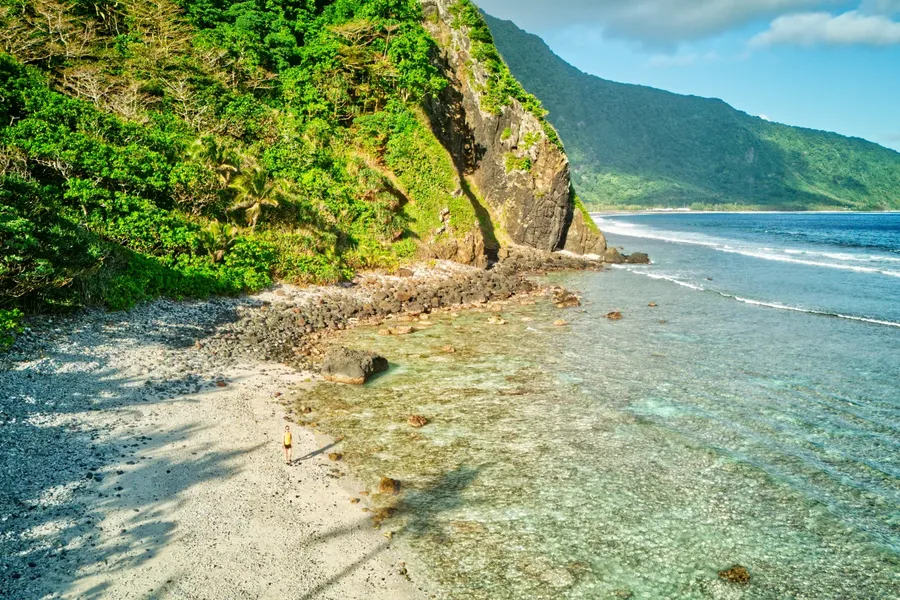 Sunu'itao Peak Base Trail Ofu CREDIT AmericanSamoaPocketGuide.com