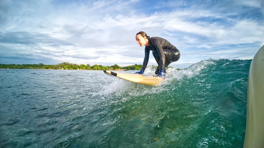 Surfing Progressurf Pango 11 CREDIT VanuatuPocketGuide.com
