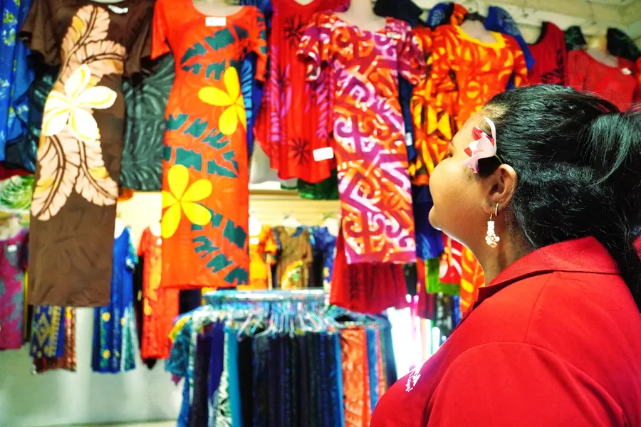 Tafuna Mini Mart Shopping Clothes CREDIT AmericanSamoaPocketGuide.com