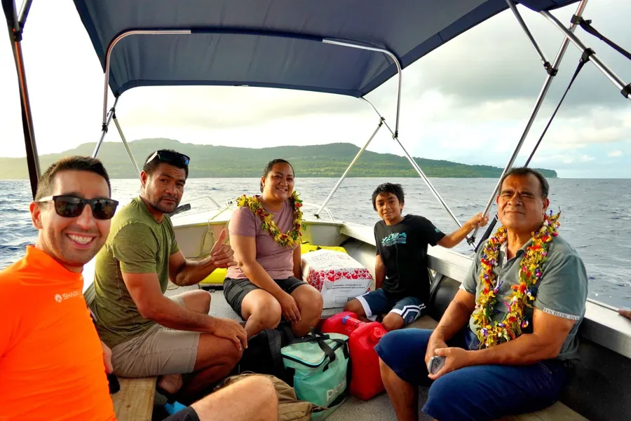 Taxi Boat Alofi (4) SEB CREDIT WallisandFutunaPocketGuide.com