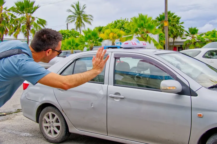 Taxi Transport CREDIT MarshallIslandsPocketGuide.com