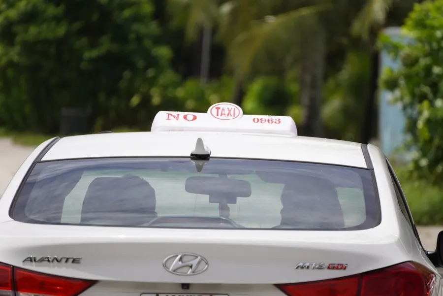 Taxis (1) BNCC CREDIT MarshallIslandsPocketGuide.com