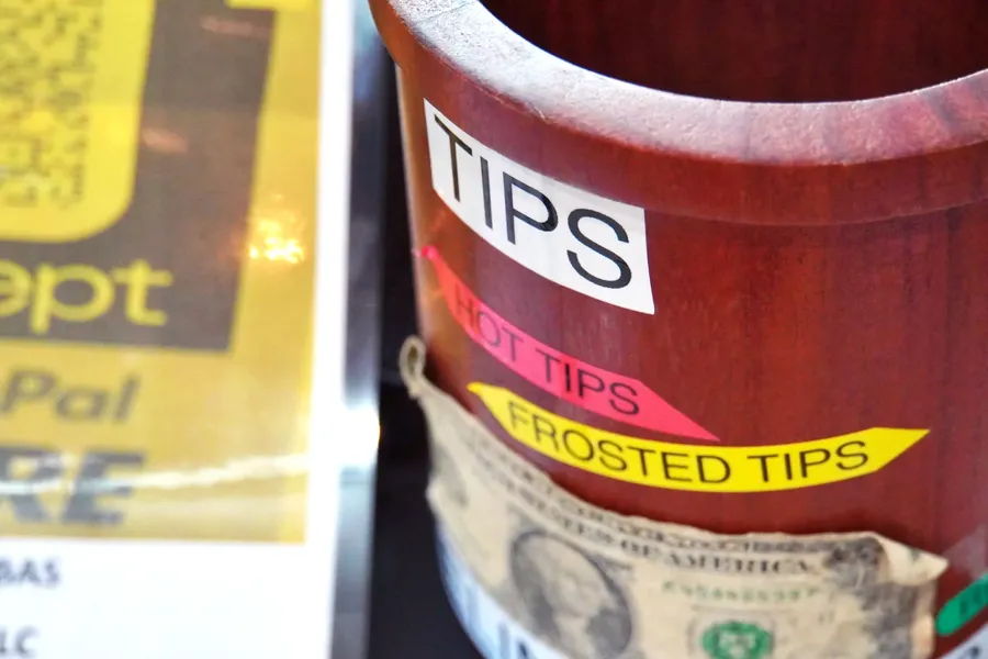 Tips Money CREDIT AmericanSamoaPocketGuide.com 1