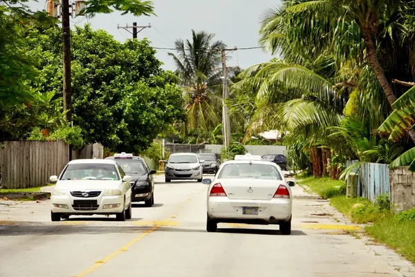 Transport Road Taxi SE CREDIT MarshallIslandsPocketGuide.com