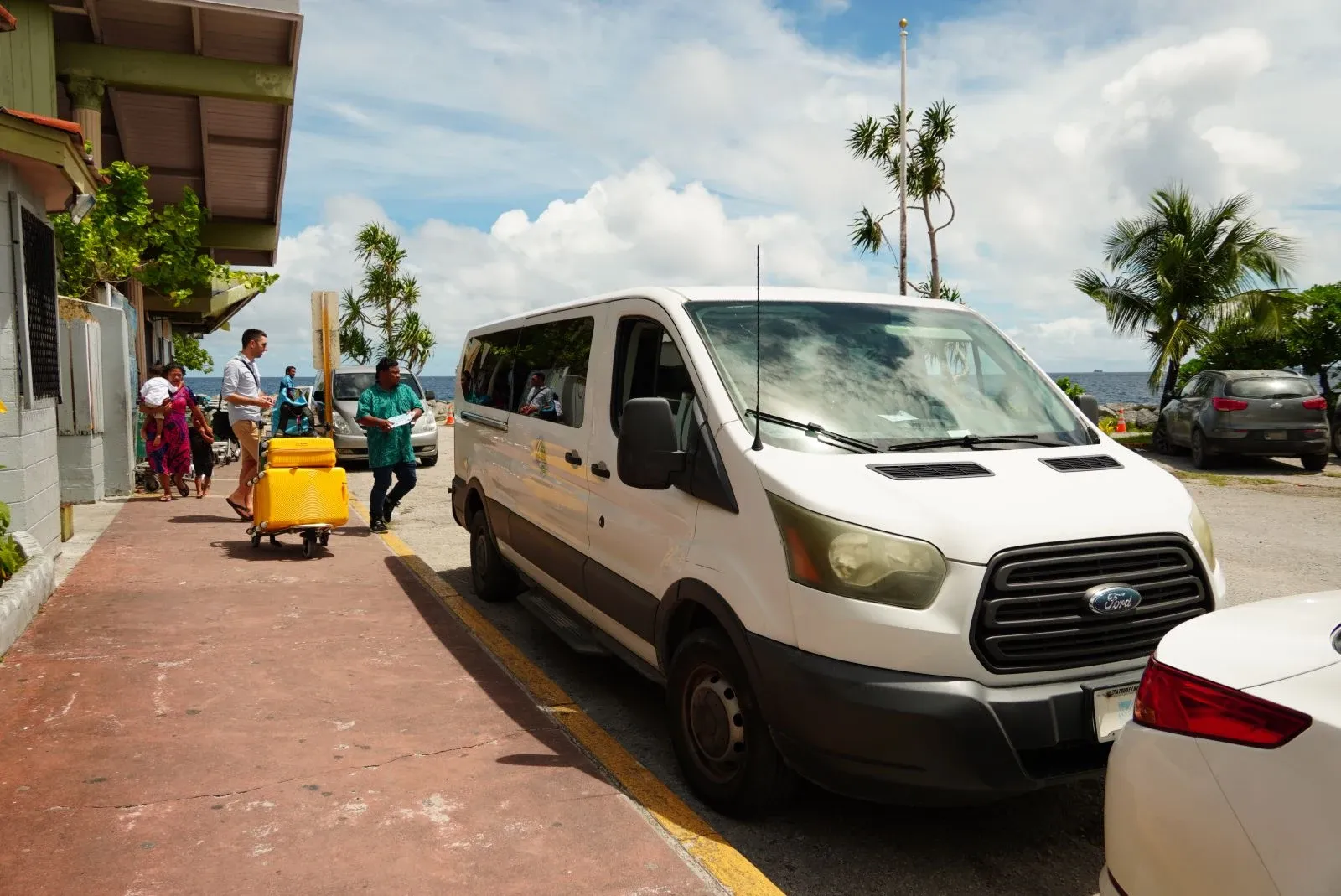 Transport Shuttle Transfers Airport (2) CREDIT MarshallIslandsPocketGuide.com