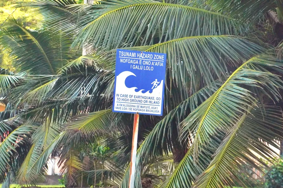 Tsunami Sign CREDIT VanuatuPocketGuide.com