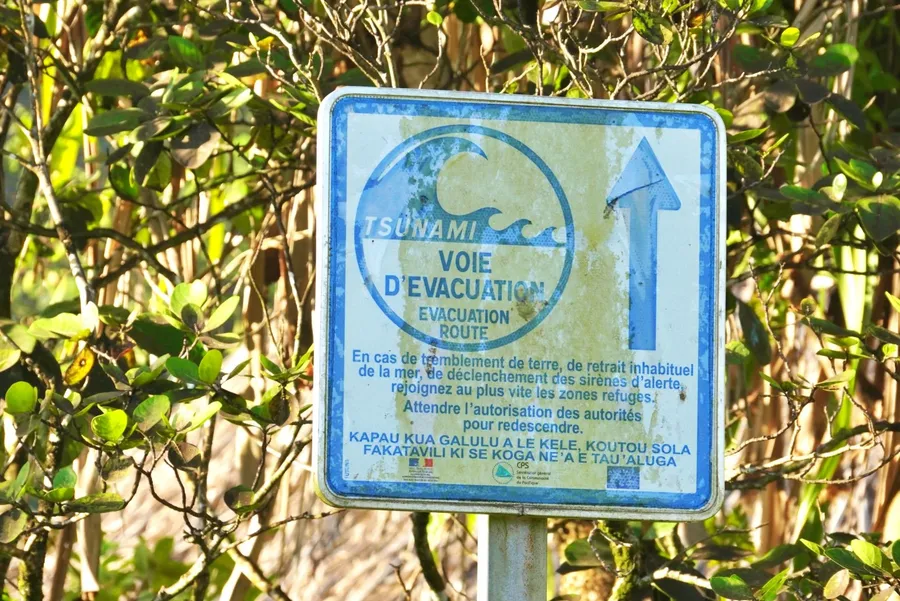 Tsunami CUNL CREDIT WallisandFutunaPocketGuide.com