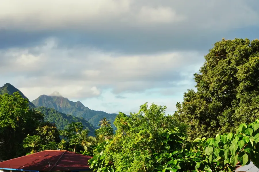 Tutuila Mountain Landscape CREDIT AmericanSamoaPocketGuide.com