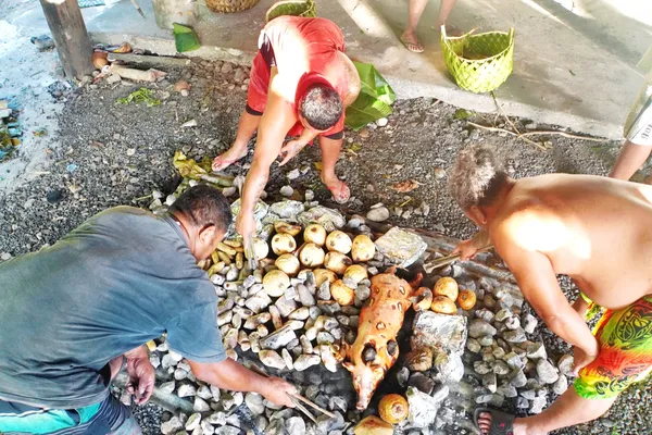 Umu Food Traditional Culture (6) CREDIT AmericanSamoaPocketGuide.com