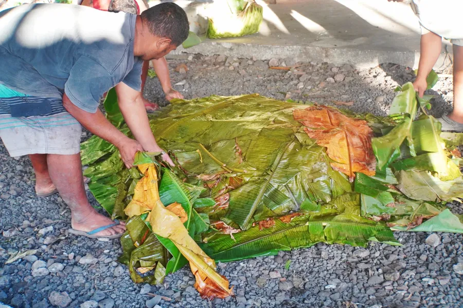 Umu Food Traditional Culture CREDIT AmericanSamoaPocketGuide.com