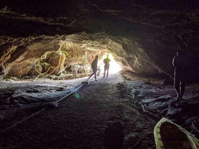 Valeva Cave Post b