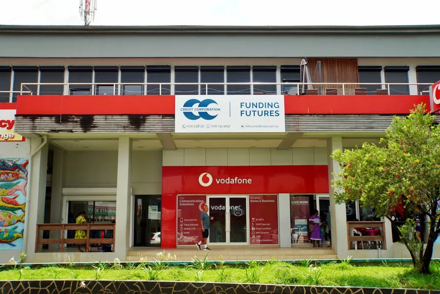 Vodafone Main Road CREDIT VanuatuPocketGuide.com