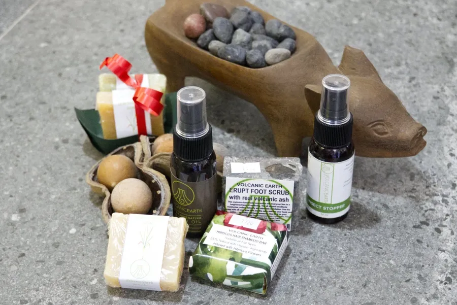 Volcanic Earth Gift Souvenir CREDIT VanuatuPocketGuide.com