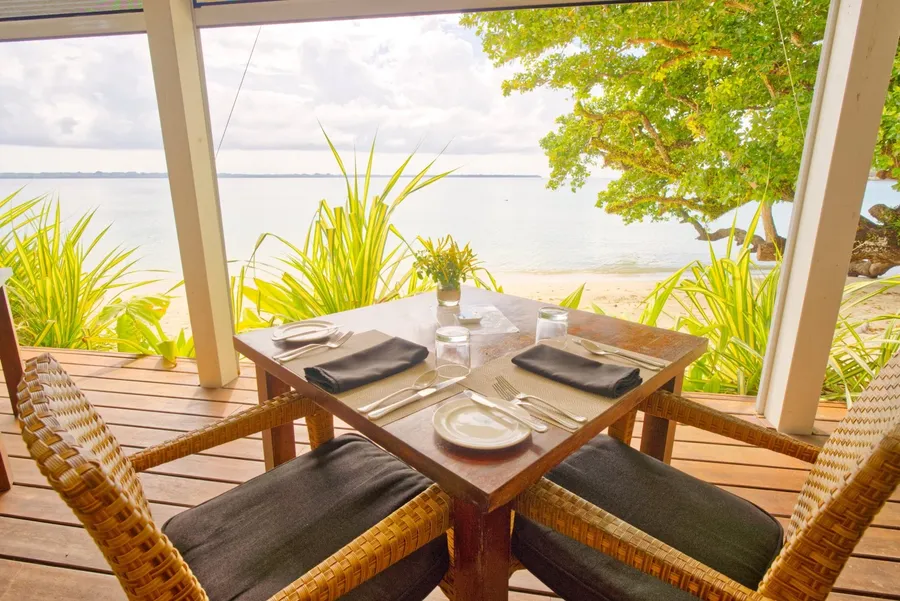 Waves Barrier Beach Resort Restaurant CREDIT VanuatuPocketGuide.com