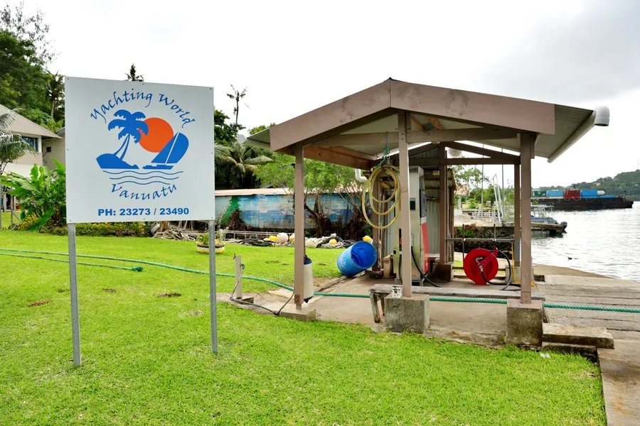 Yachting World Yacht Club (4) SEB CREDIT VanuatuPocketGuide.com