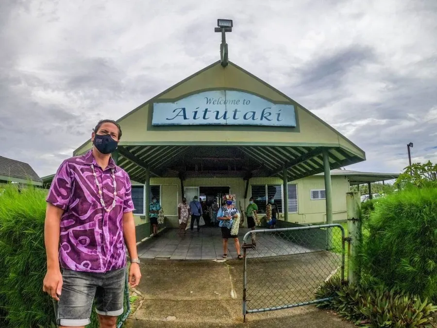 9 Best Airport Transfers in Rarotonga & the Cook Islands [2025]