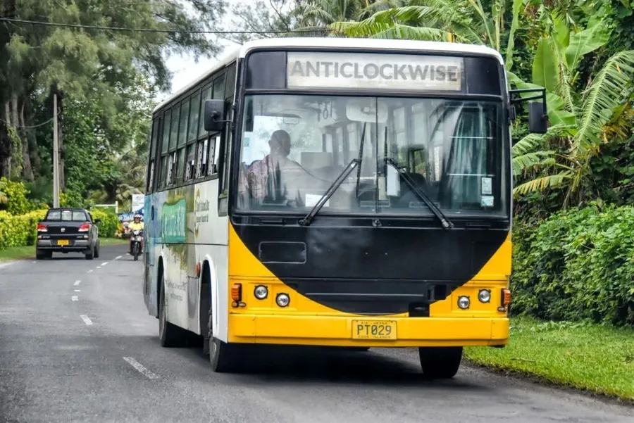 Rarotonga Transport Guide: 10 Ways to Get to (& Around) Rarotonga ✈️
