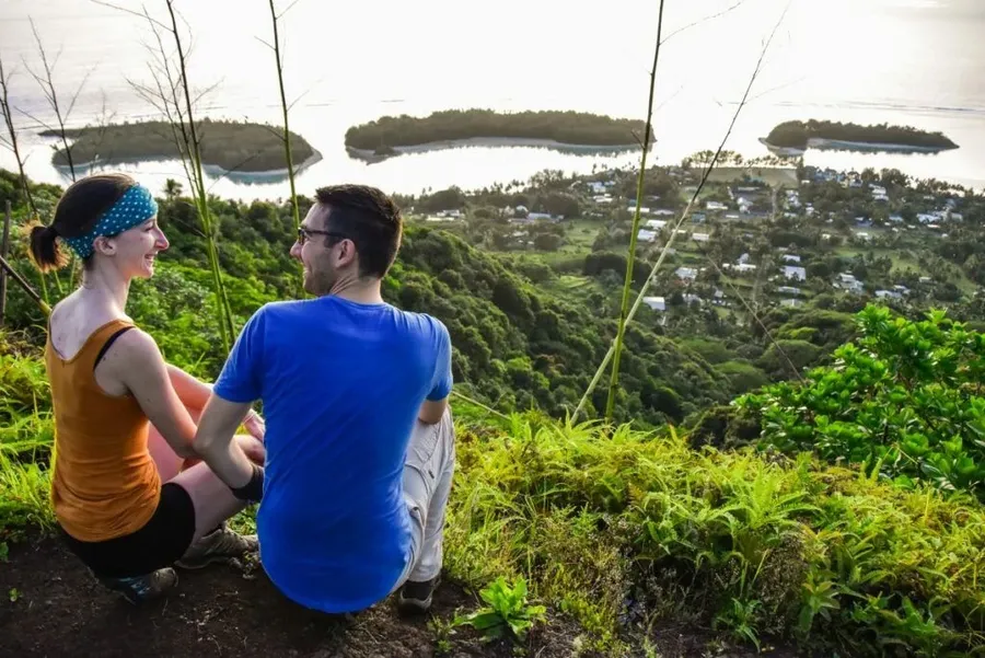 16 Most Romantic Things to Do on Rarotonga for Couples ❤️