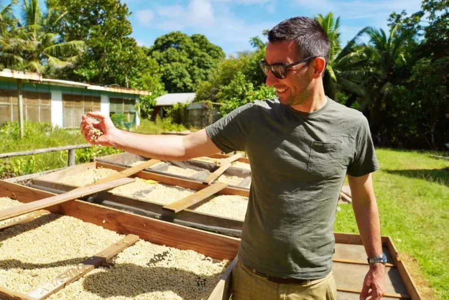 6 Best Tours on Atiu
