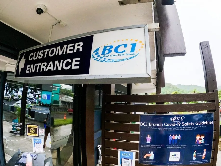 The Best Places to Exchange Currency in Rarotonga & the Cook Islands [2023]