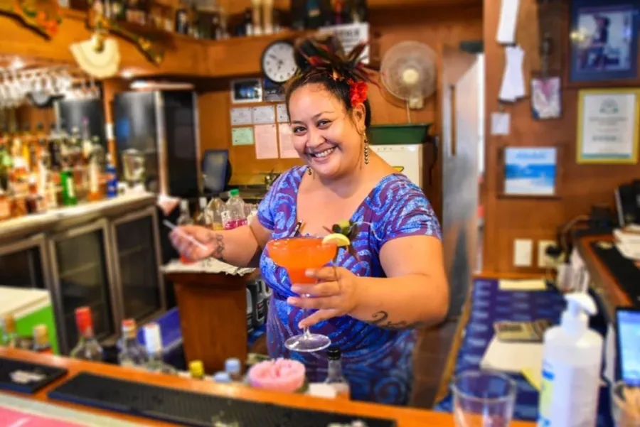 The Best Places to Eat on Aitutaki: 10 Best Restaurants on Aitutaki [2023]