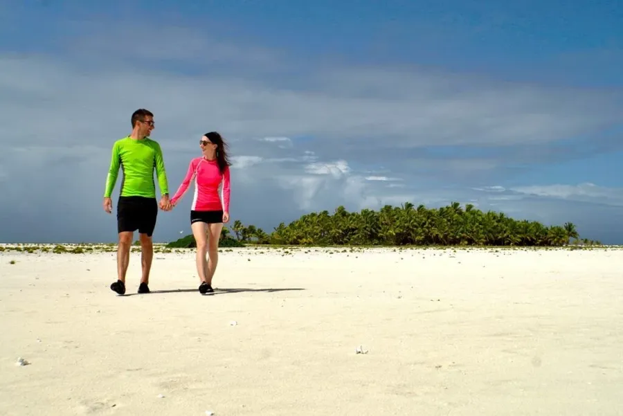 17 Most Romantic Things to Do on Rarotonga for Couples ❤️