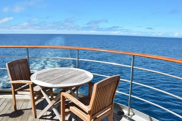 7 Best Cruises That Visit Rarotonga & the Cook Islands 🛳️ [2025]