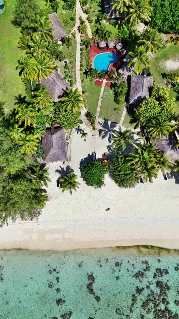 6 Best Adult-Only Resorts on Aitutaki ⛱️ [2025]