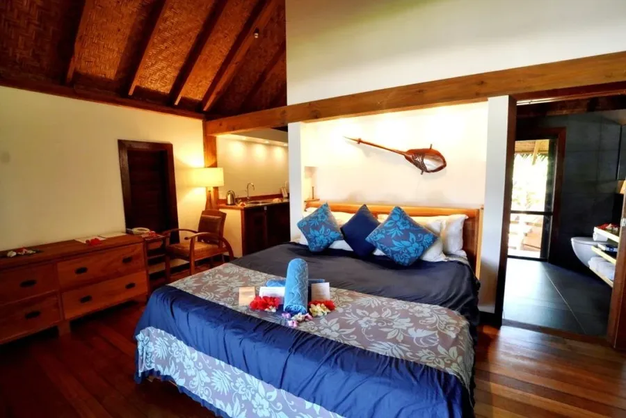 10 Most Romantic Honeymoon Resorts on Aitutaki [2025]