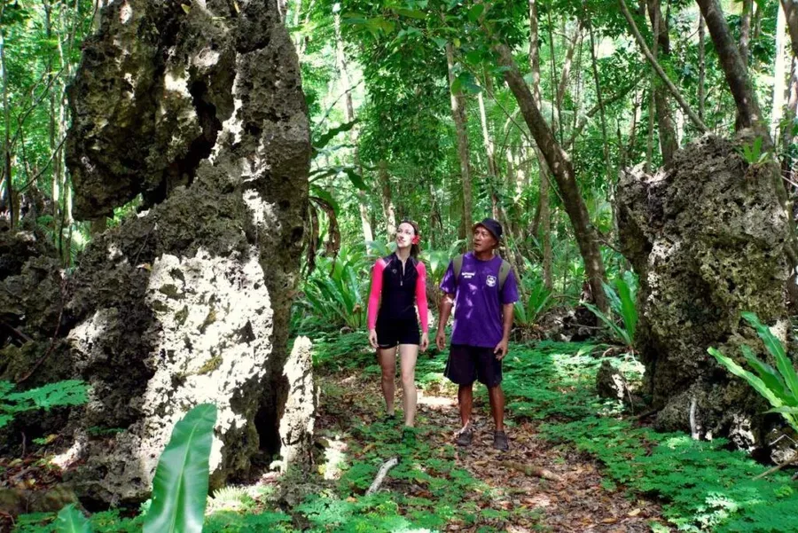 40 Best Things to Do in the Cook Islands with Kids 👪 [2025]