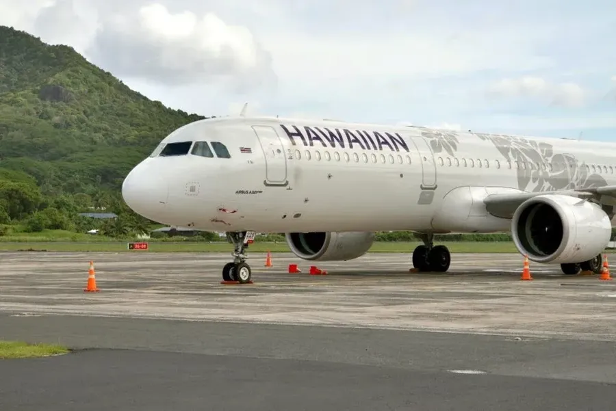 Which Airlines Fly Directly to Rarotonga & the Cook Islands? [2025]
