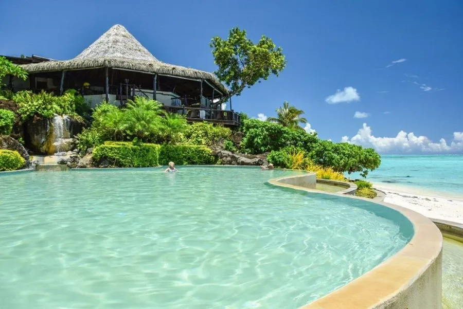 The Honeymoon & Romantic Getaway Guide to Aitutaki