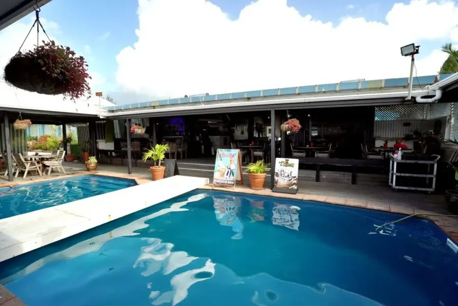 10 Best Bars on Rarotonga