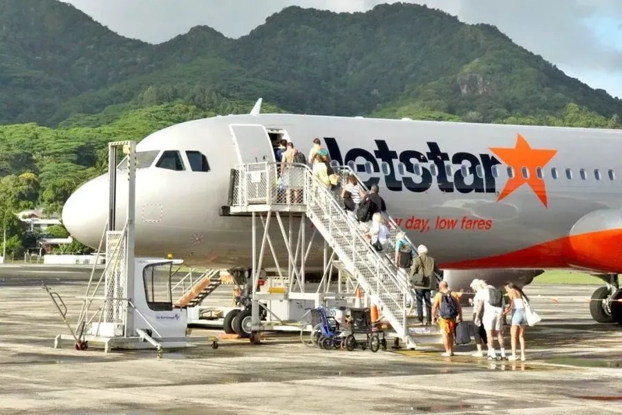 Which Airlines Fly Directly to Rarotonga & the Cook Islands? [2025]
