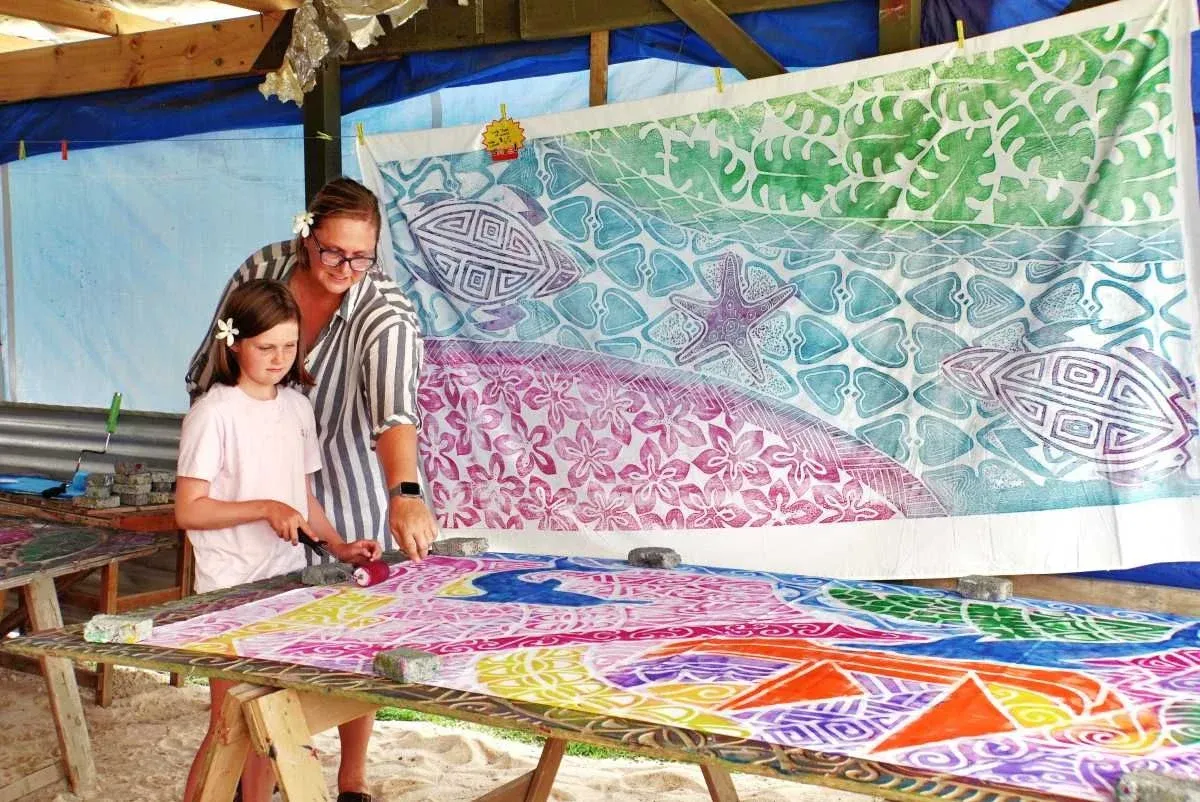 40 Best Things to Do in the Cook Islands with Kids 👪 [2025]
