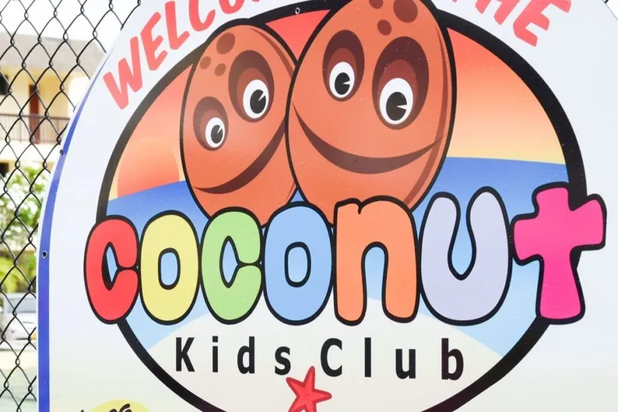 The Best Kids' Clubs in Rarotonga & the Cook Islands + Top 10 Babysitting