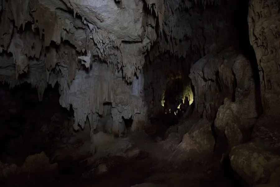 5 Best Caves on Atiu