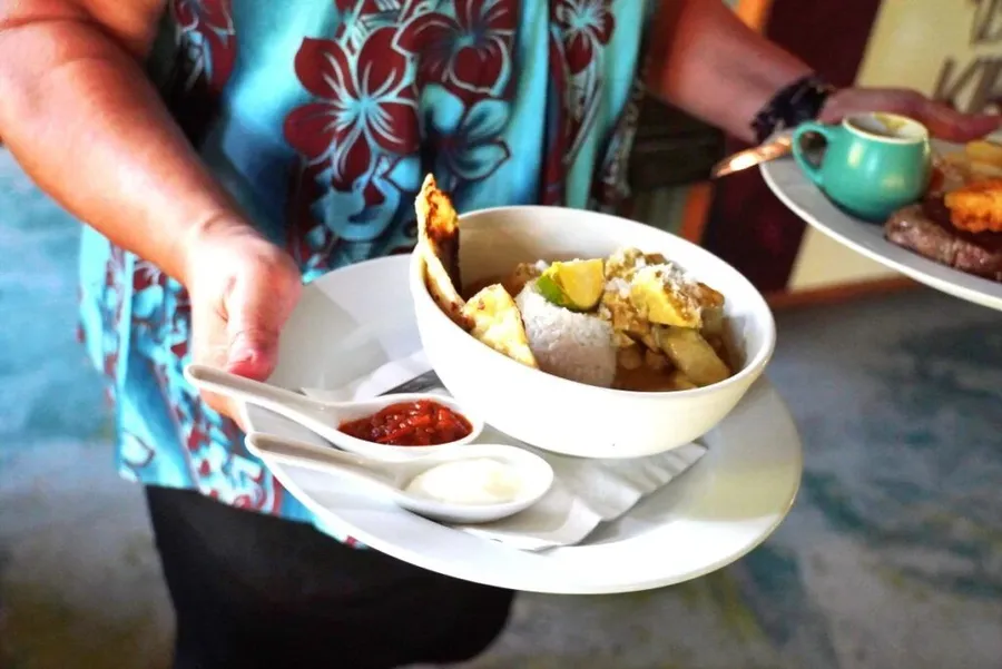 Rarotonga & Cook Islands Food Itinerary: 7 Days / 1 Week 🥥