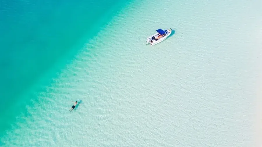 The Complete Travel Guide to Aitutaki 🐠 [2025]