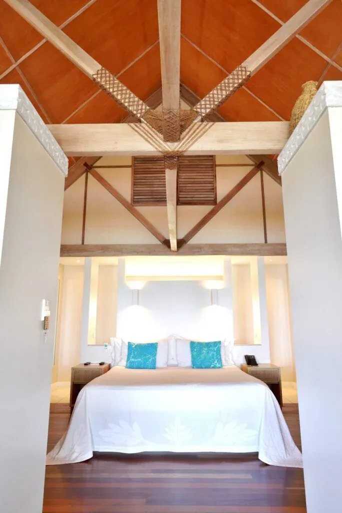 10 Most Romantic Wedding & Honeymoon Resorts on Rarotonga 🥂