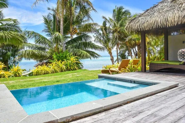 10 Best Luxury Accommodations & Resorts on Rarotonga [2025]