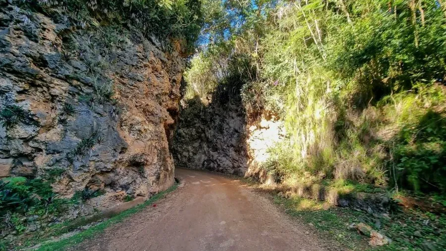10 Free Things to Do on Mangaia